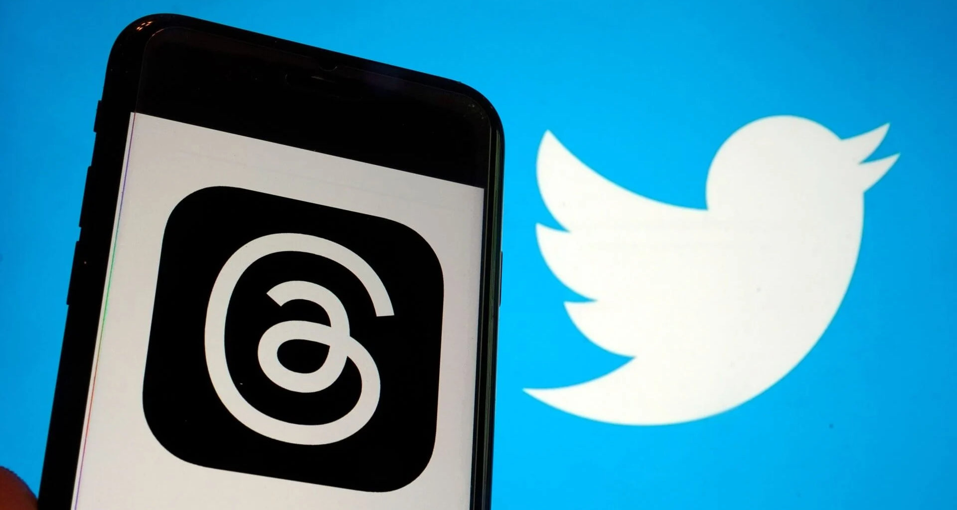 Twitter May Sue Meta for Imitating Threads