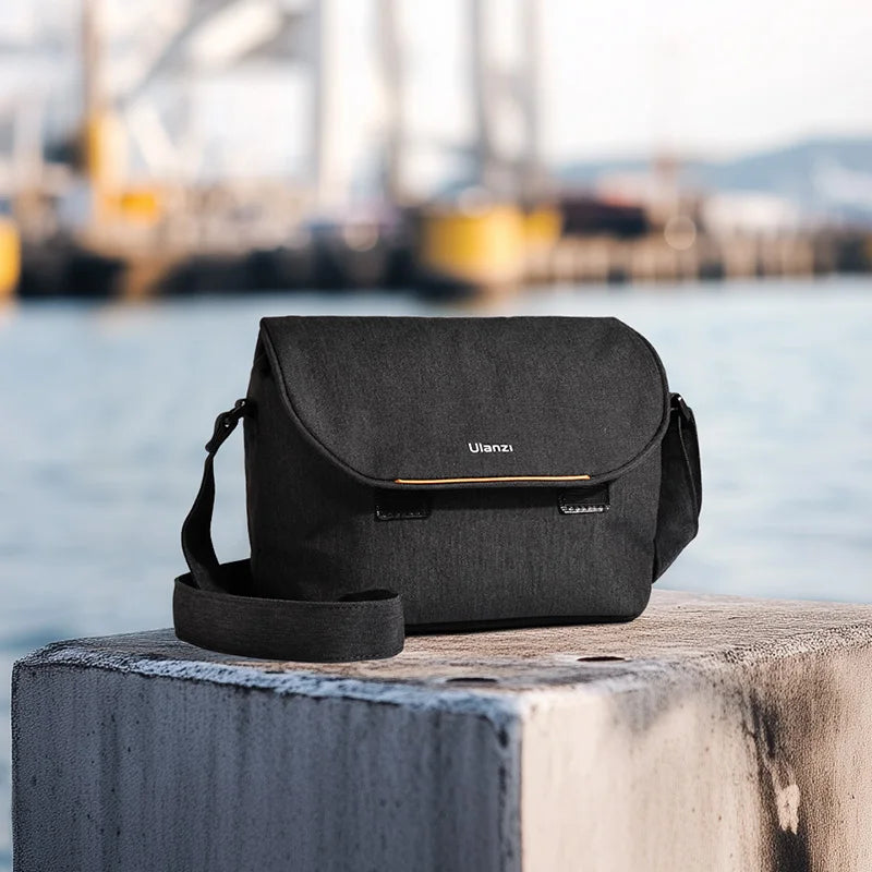 Ulanzi F02 Crossbody Camera Bag