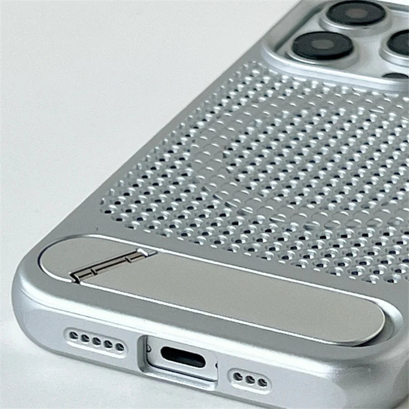 Sleek Metallic Heat Dissipation MagSafe Case for iPhone 15